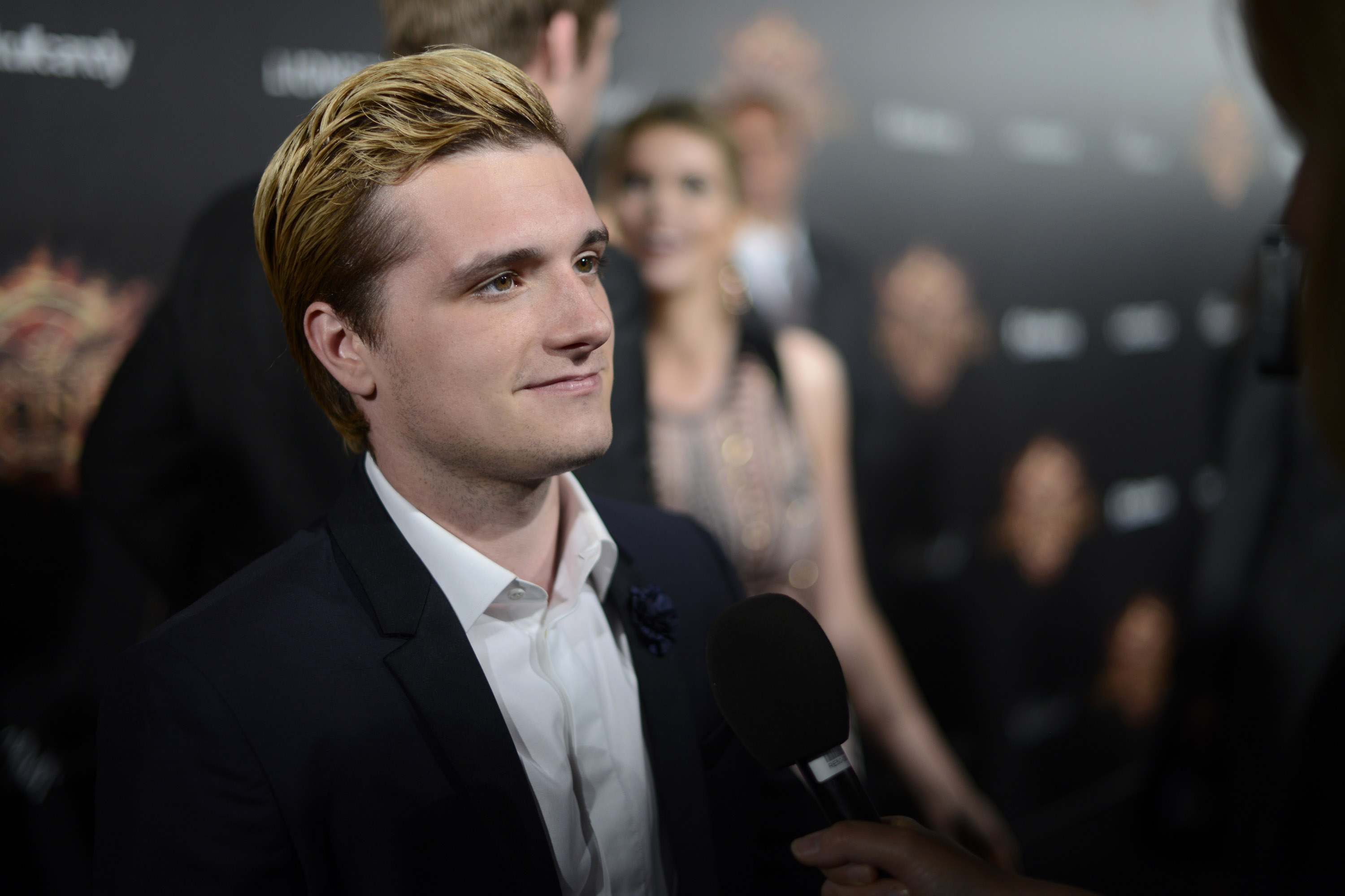 Cannes_Mockingjay_1_015.jpg