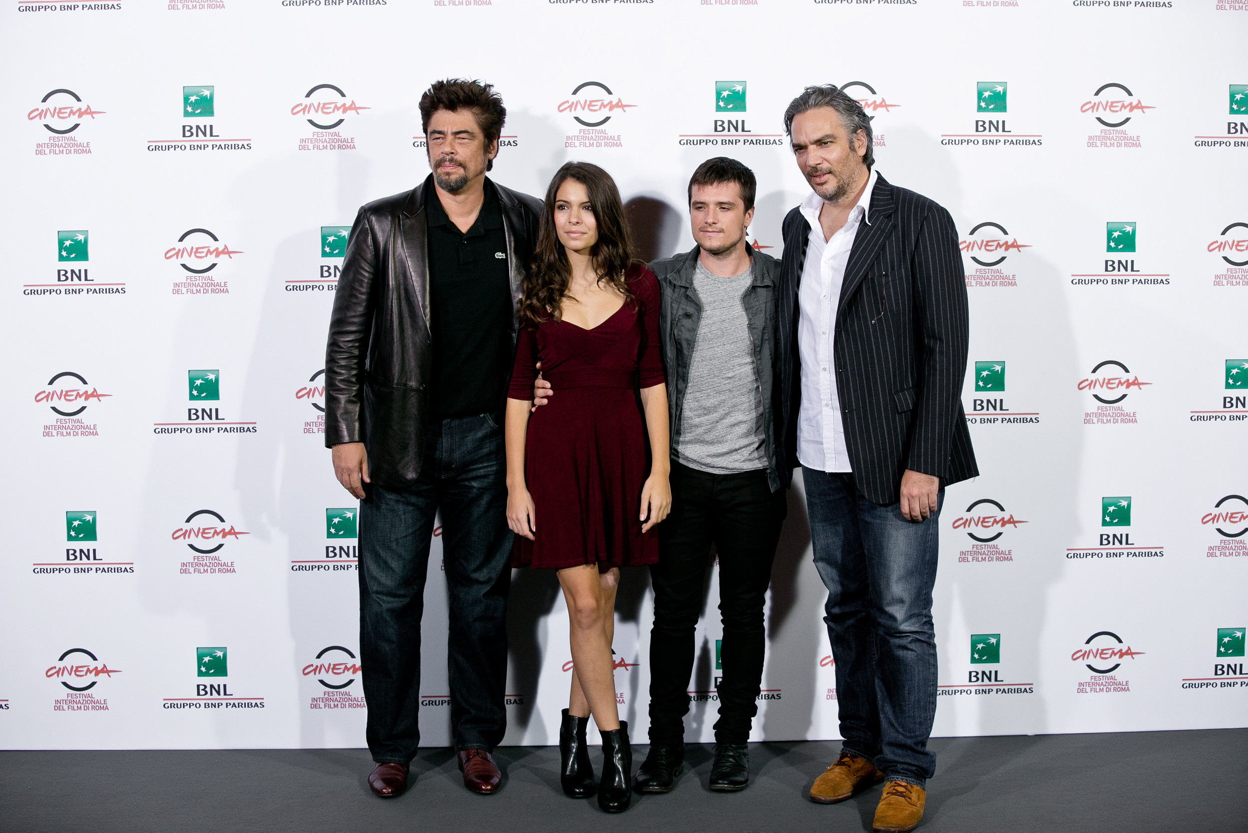 Escobar_Paradise_Lost_Rome_Photocall_056.jpg