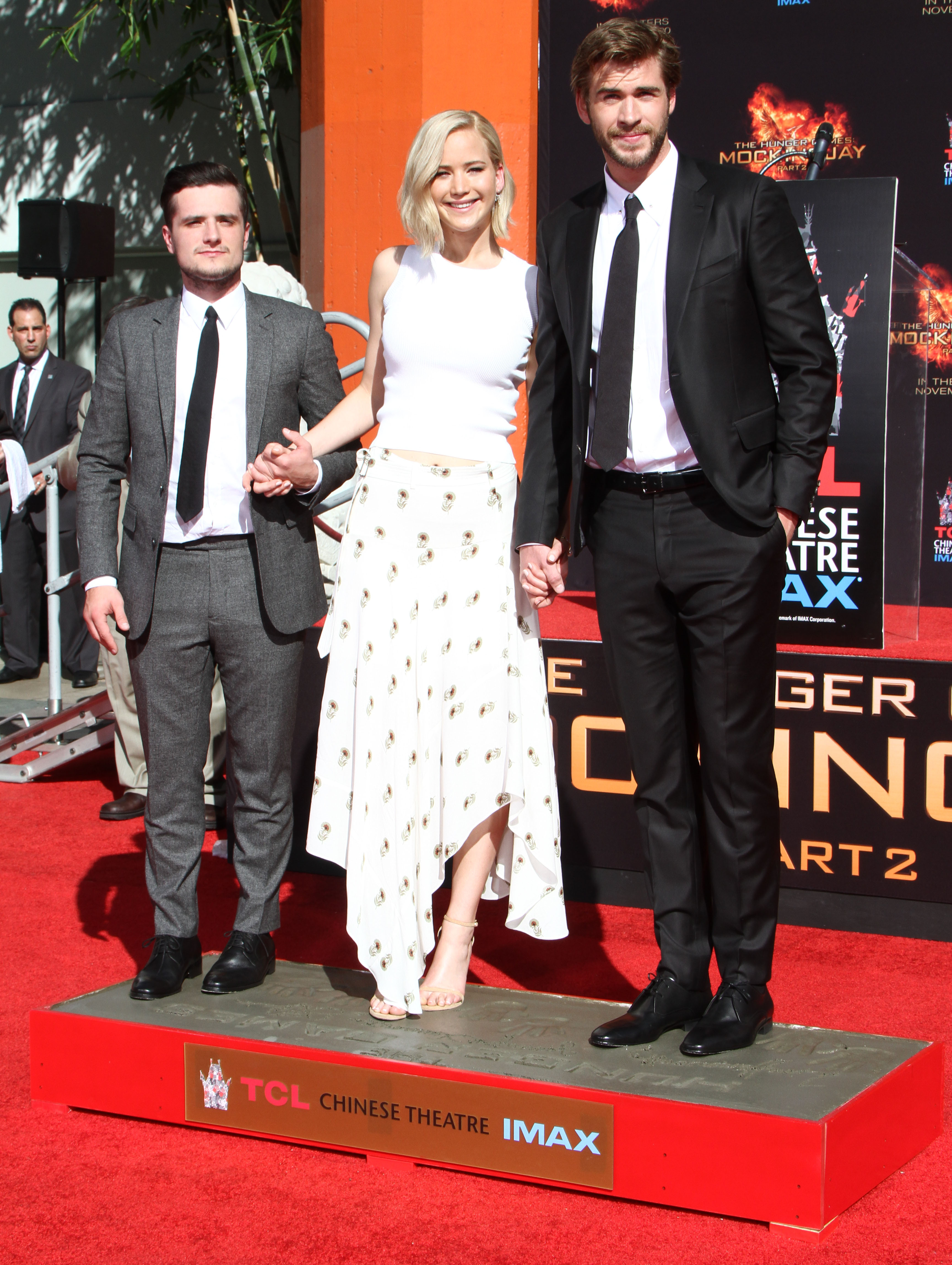 The_Hunger_Games_Hand_and_FootPrint_Ceremony_079.jpg
